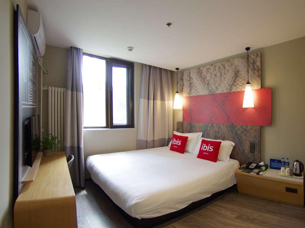 Ibis Beijing Tiantandongmen Metro Station Hotel Rum bild
